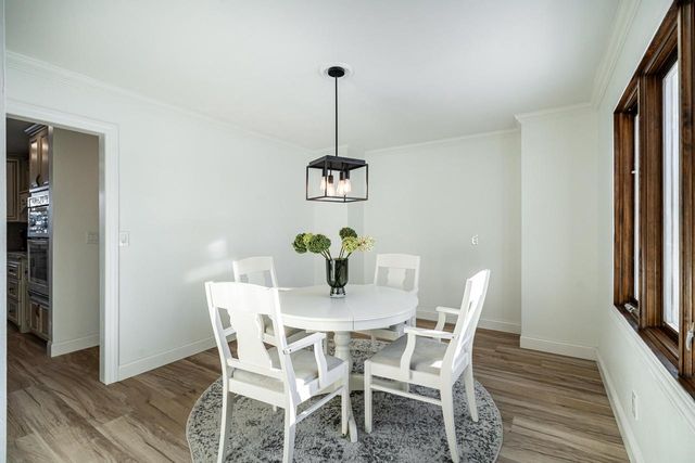 W233S6945 Millbrook CIRCLE W, Big Bend, WI 53103