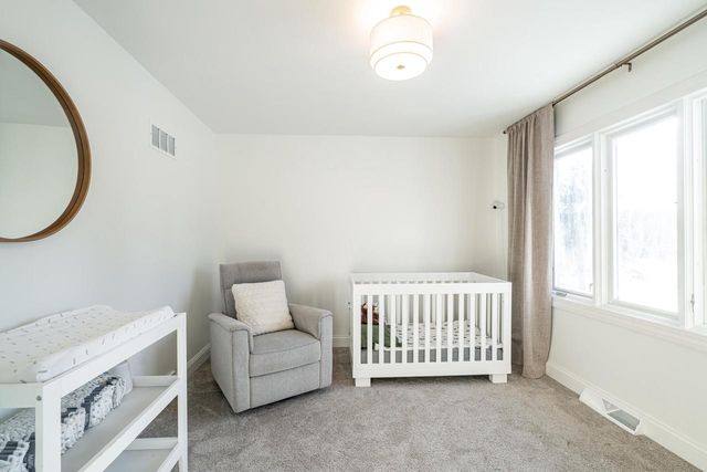 W233S6945 Millbrook CIRCLE W, Big Bend, WI 53103