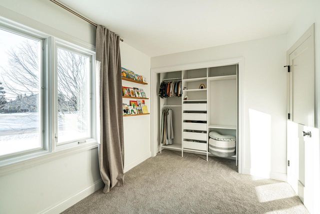 W233S6945 Millbrook CIRCLE W, Big Bend, WI 53103