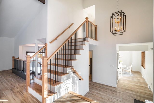 W233S6945 Millbrook CIRCLE W, Big Bend, WI 53103