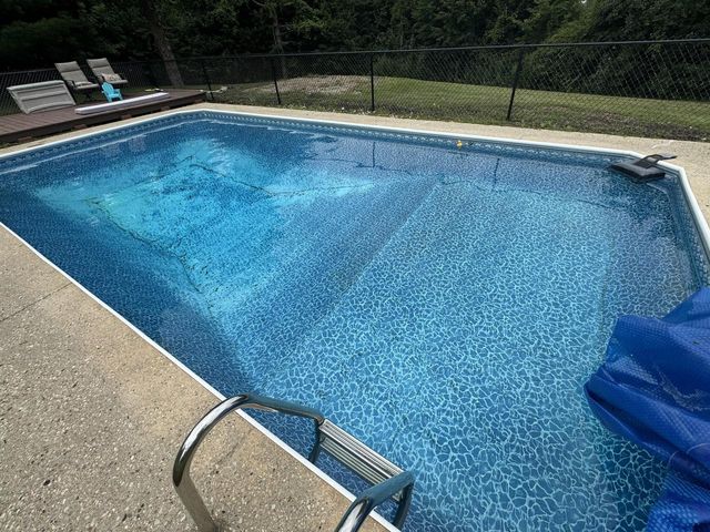 W233S6945 Millbrook CIRCLE W, Big Bend, WI 53103