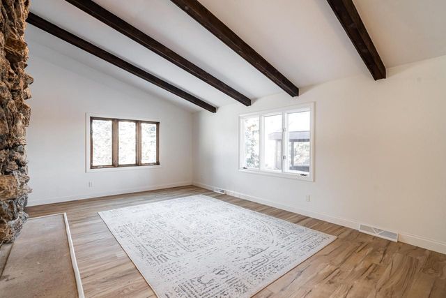 W233S6945 Millbrook CIRCLE W, Big Bend, WI 53103