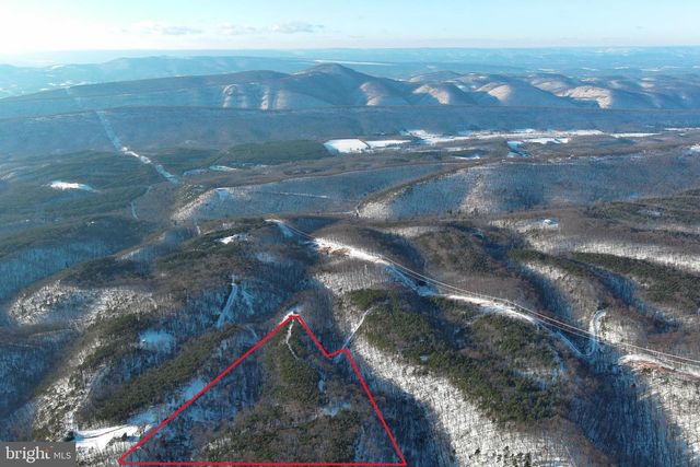 299 ASHTON WOODS, Moorefield, WV 26836