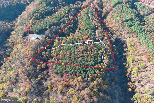 299 ASHTON WOODS, Moorefield, WV 26836