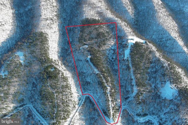 299 ASHTON WOODS, Moorefield, WV 26836