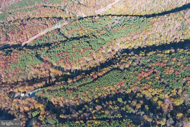 299 ASHTON WOODS, Moorefield, WV 26836