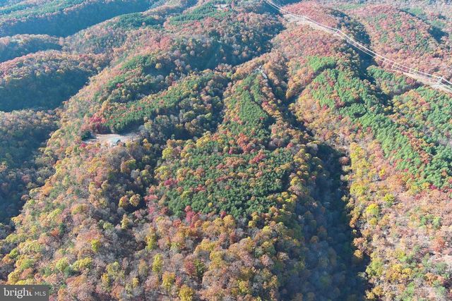 299 ASHTON WOODS, Moorefield, WV 26836