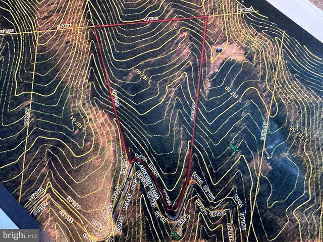 299 ASHTON WOODS, Moorefield, WV 26836