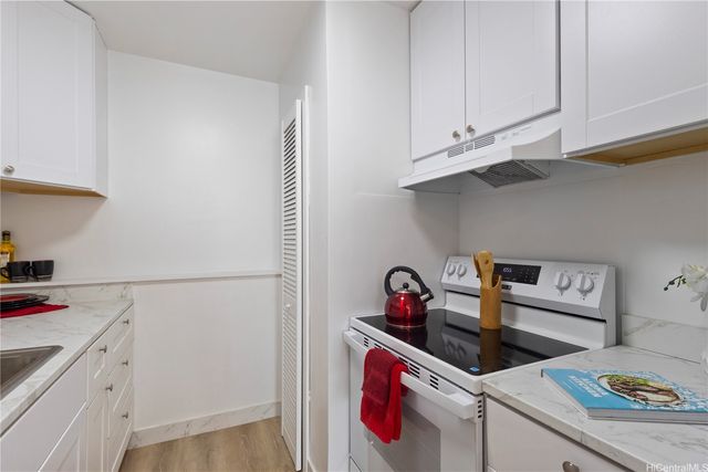 98-1040 Moanalua Road 1-201, Aiea, HI 96701