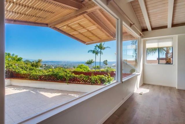 1145 La Jolla Rancho Road, La Jolla, CA 92037