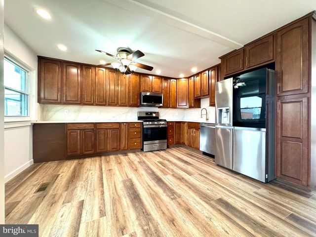 3318 GURLEY RD, Philadelphia, PA 19154