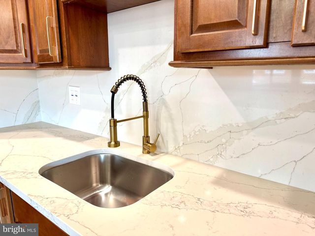 3318 GURLEY RD, Philadelphia, PA 19154