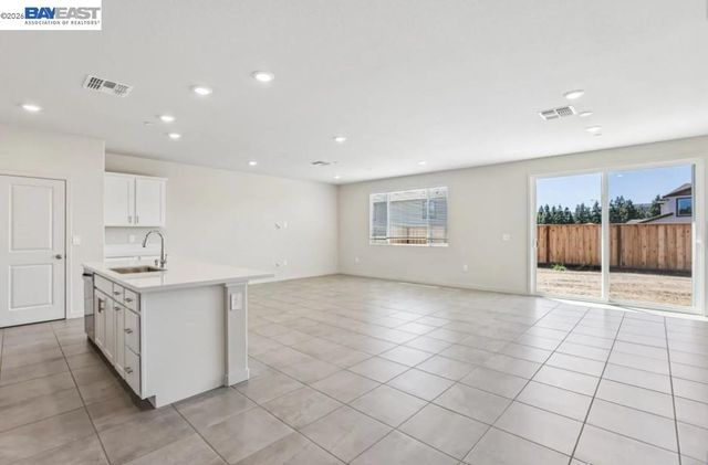 5412 Golden Eagle Street, Antioch, CA 94531