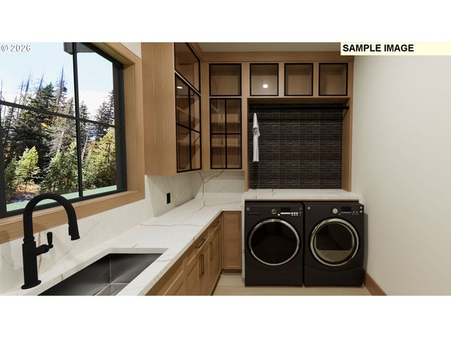527 Sw HOFFMAN Rd, West Linn, OR 97068