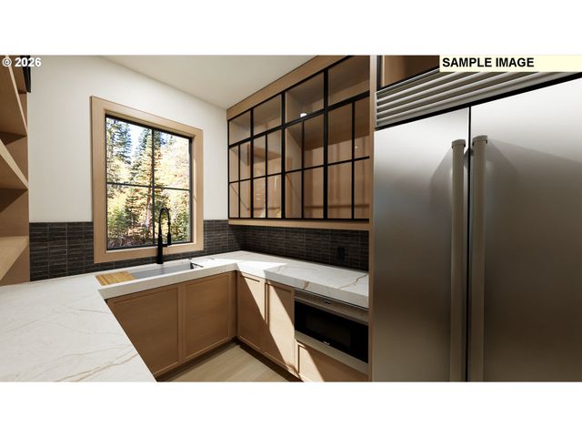 527 Sw HOFFMAN Rd, West Linn, OR 97068
