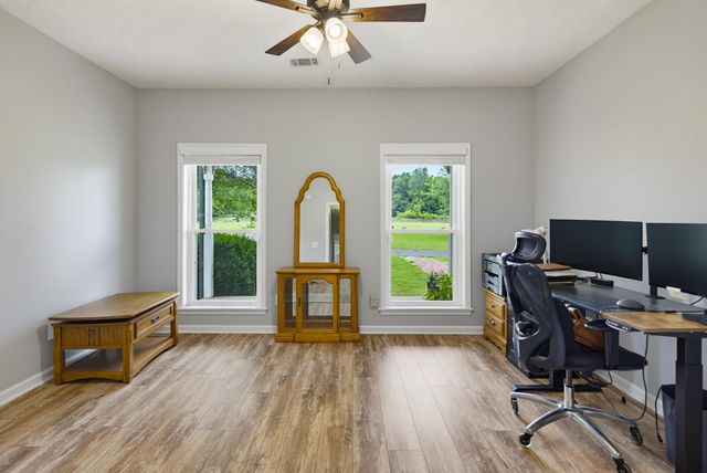 1855 OAK GROVE DR, Moscow, TN 38057