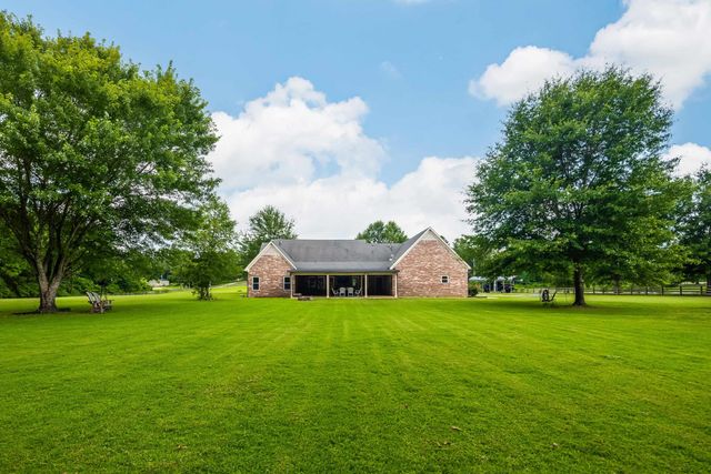 1855 OAK GROVE DR, Moscow, TN 38057