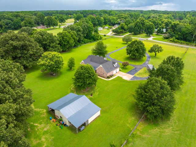 1855 OAK GROVE DR, Moscow, TN 38057