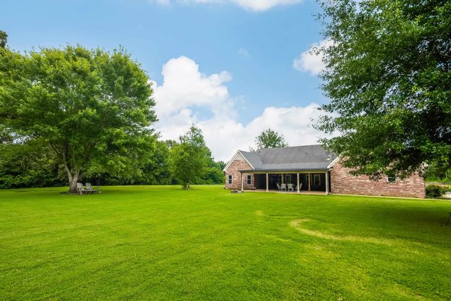 1855 OAK GROVE DR, Moscow, TN 38057