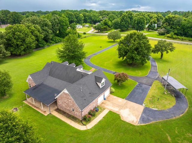 1855 OAK GROVE DR, Moscow, TN 38057