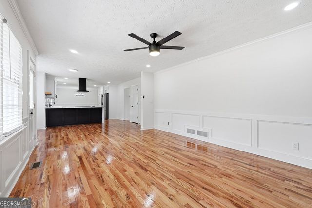 3022 Meadowsweet Trail, Snellville, GA 30078