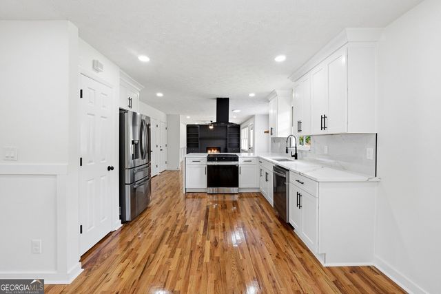 3022 Meadowsweet Trail, Snellville, GA 30078
