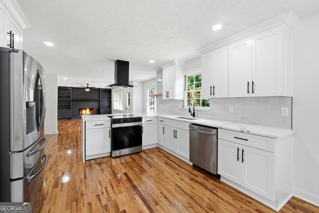 3022 Meadowsweet Trail, Snellville, GA 30078