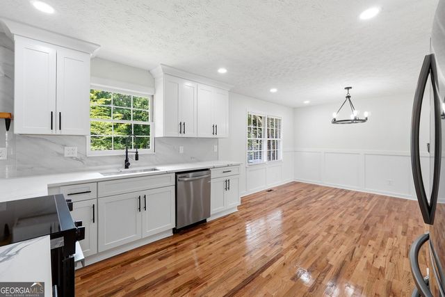 3022 Meadowsweet Trail, Snellville, GA 30078