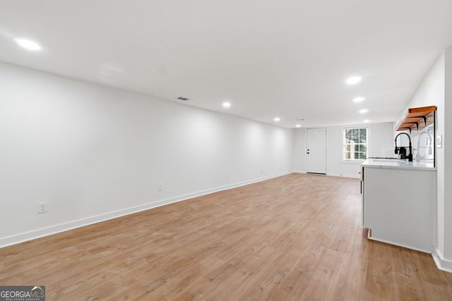 3022 Meadowsweet Trail, Snellville, GA 30078