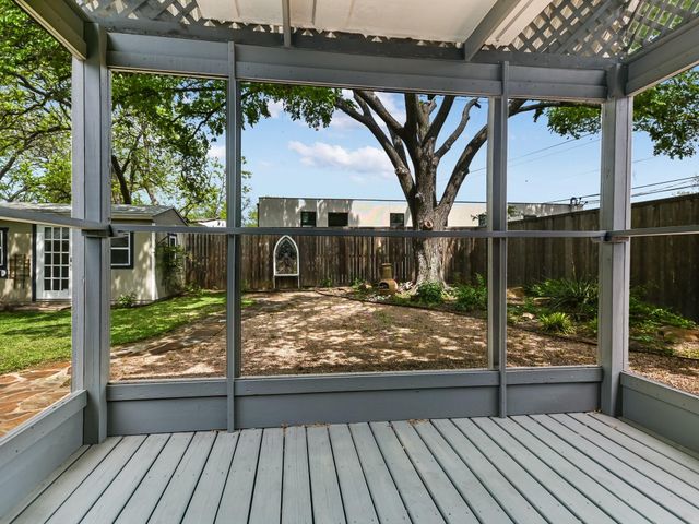 1402 Romeria DR, Austin, TX 78757