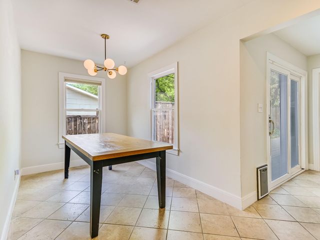 1402 Romeria DR, Austin, TX 78757