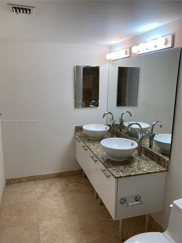 41 SE 5th St 1104, Miami, FL 33131