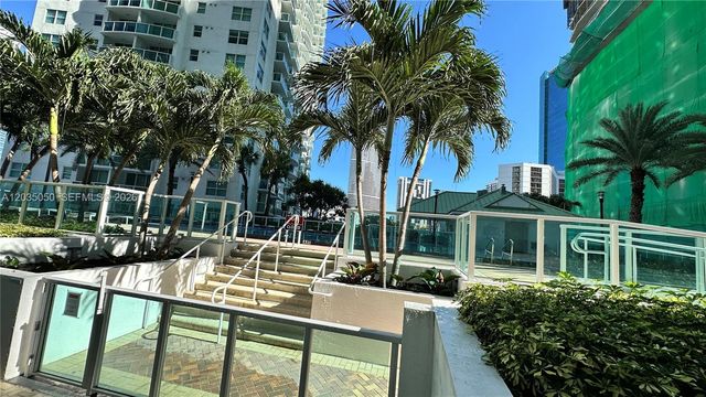 41 SE 5th St 1104, Miami, FL 33131