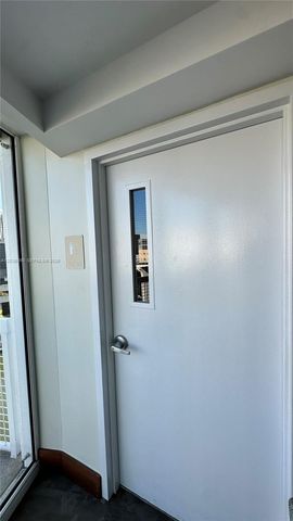 41 SE 5th St 1104, Miami, FL 33131