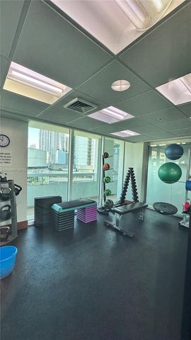 41 SE 5th St 1104, Miami, FL 33131