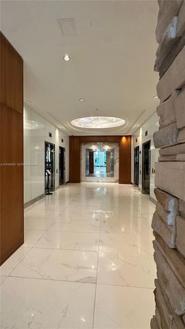 41 SE 5th St 1104, Miami, FL 33131