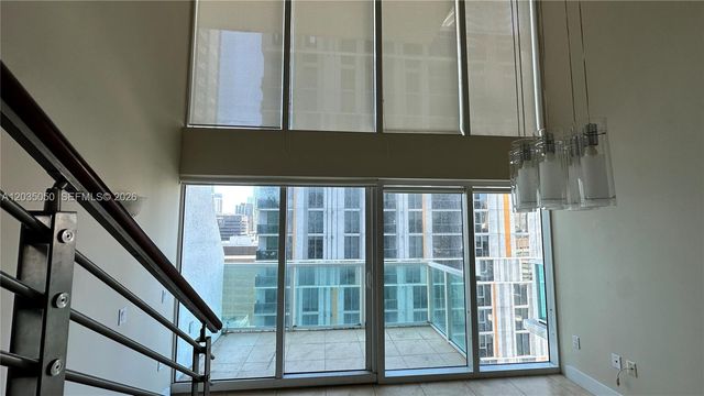 41 SE 5th St 1104, Miami, FL 33131