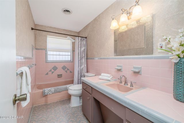 71 Jamestown Drive, Ormond Beach, FL 32176