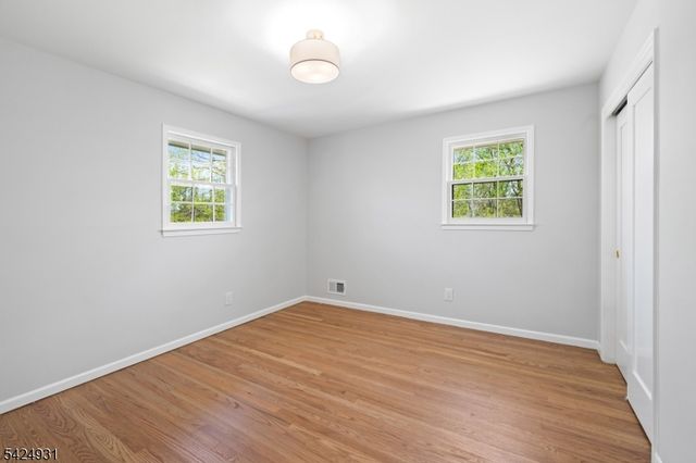 22 Hillcrest Rd, Hillsborough Twp., NJ 08844