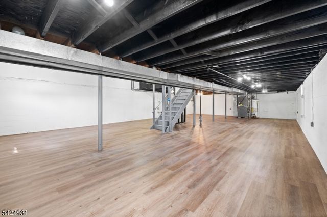 22 Hillcrest Rd, Hillsborough Twp., NJ 08844