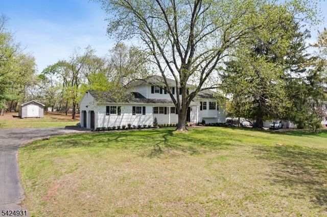 22 Hillcrest Rd, Hillsborough Twp., NJ 08844