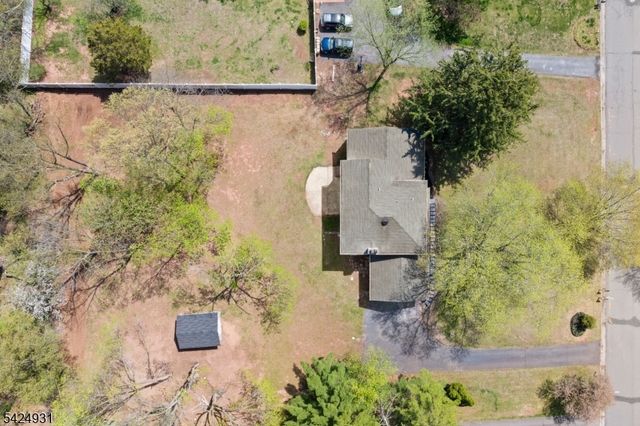 22 Hillcrest Rd, Hillsborough Twp., NJ 08844