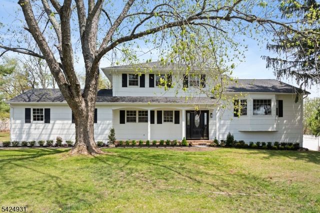 22 Hillcrest Rd, Hillsborough Twp., NJ 08844