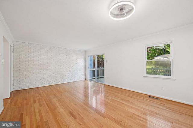 5 BUSH HILL CT, Gaithersburg, MD 20882