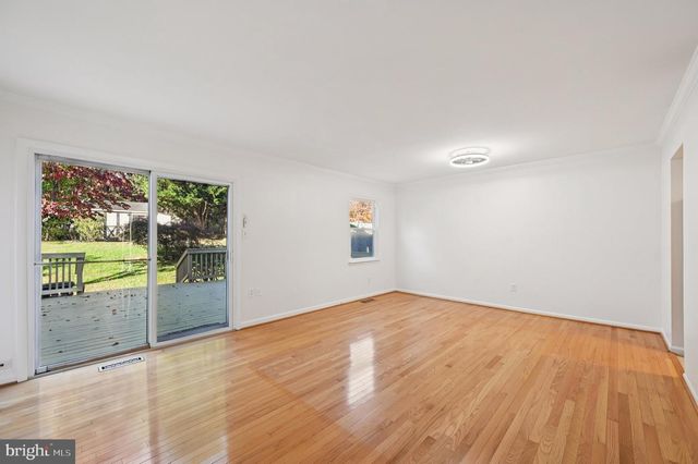 5 BUSH HILL CT, Gaithersburg, MD 20882