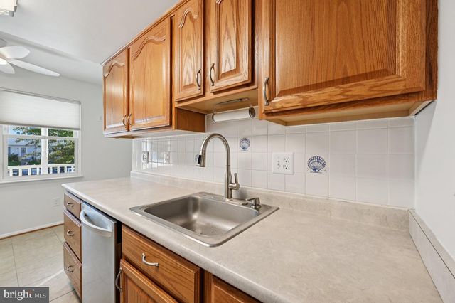 5 BUSH HILL CT, Gaithersburg, MD 20882