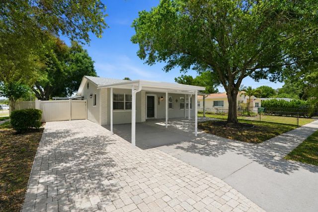 4307 W WISCONSIN COURT, Tampa, FL 33616