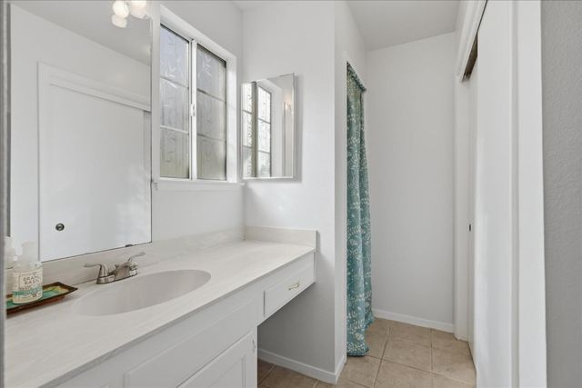 32169 Maranatha Drive, North Fork, CA 93643