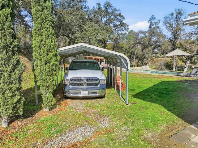 32169 Maranatha Drive, North Fork, CA 93643
