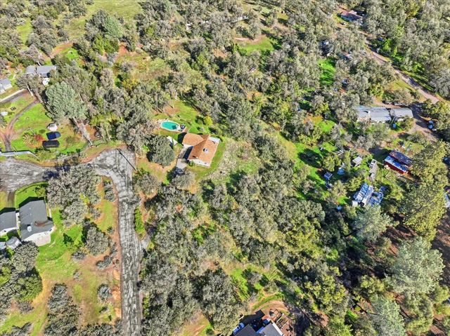 32169 Maranatha Drive, North Fork, CA 93643